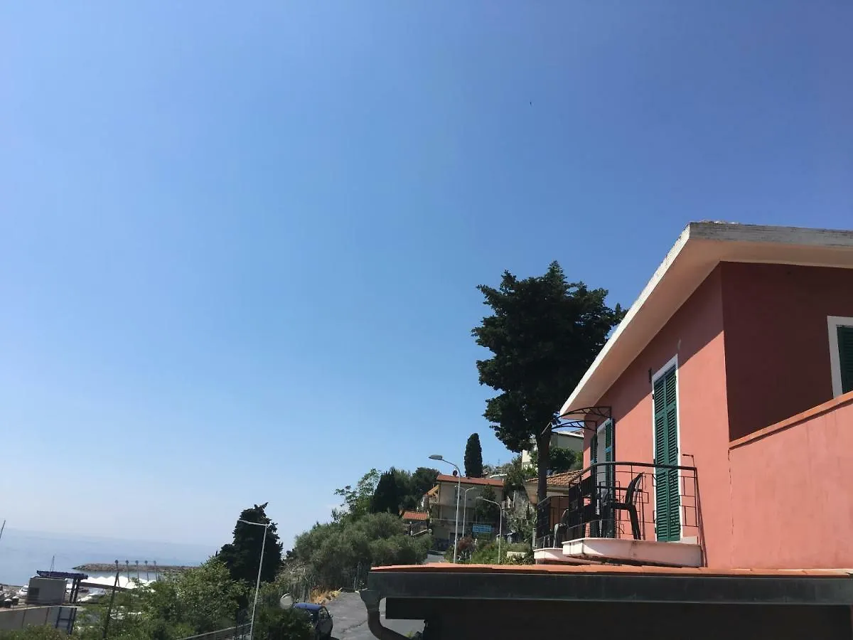 Baia Dei Gabbiani Hotel San Lorenzo al Mare Italië